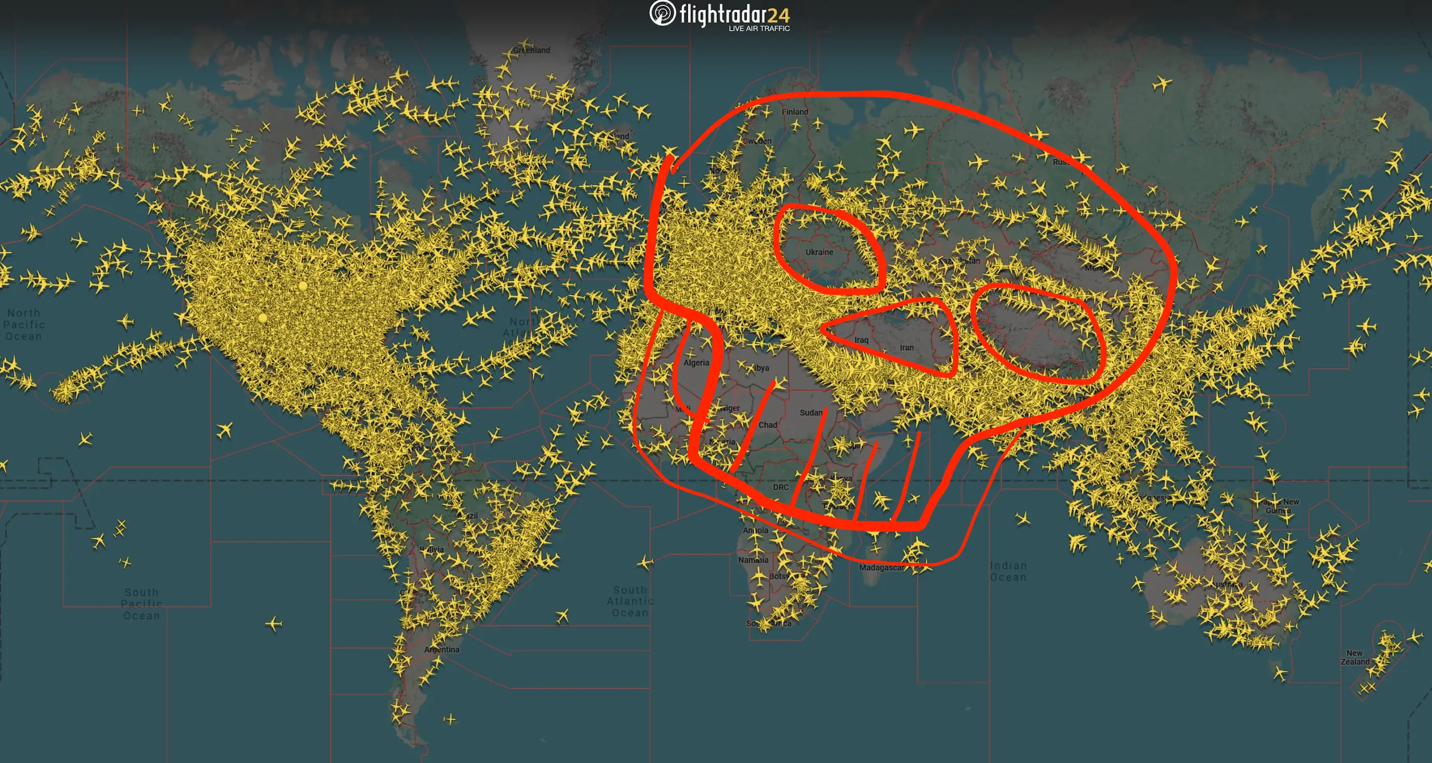The gaps left people online saying it looked like an ominous skull (Flight Radar 24/Tyla)