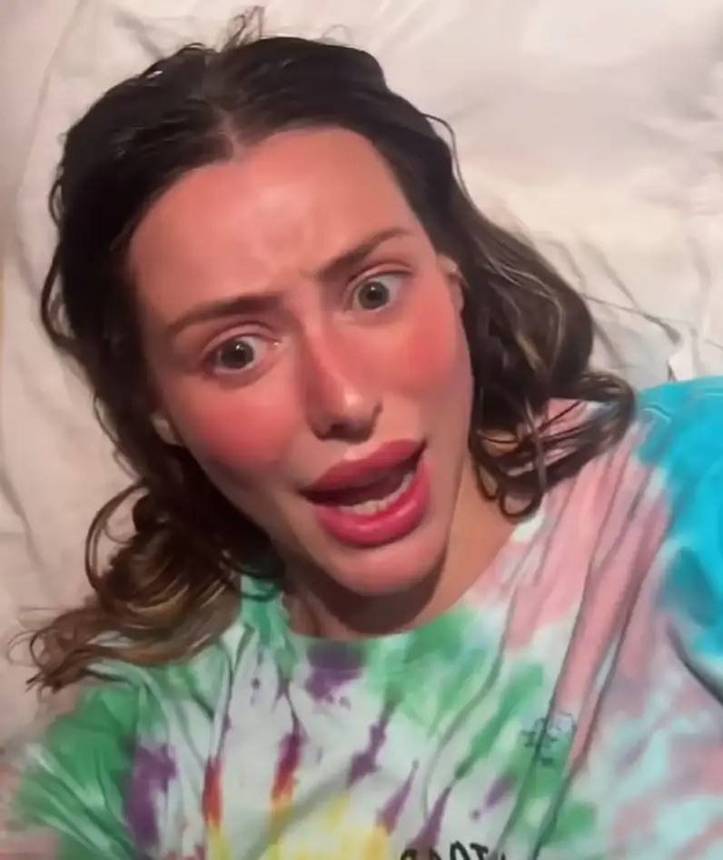 Caroline claimed there are several reasons she decided to stay (Instagram / @carolinecalloway)