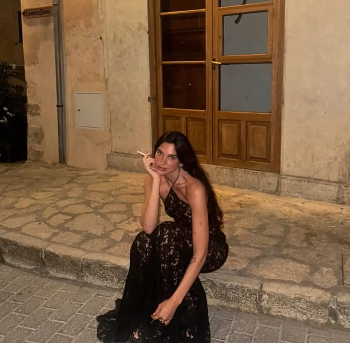 A number of celebrities have been open about their smoking habit, including Dua Lipa and Charli XCX (Instagram/@dualipa)