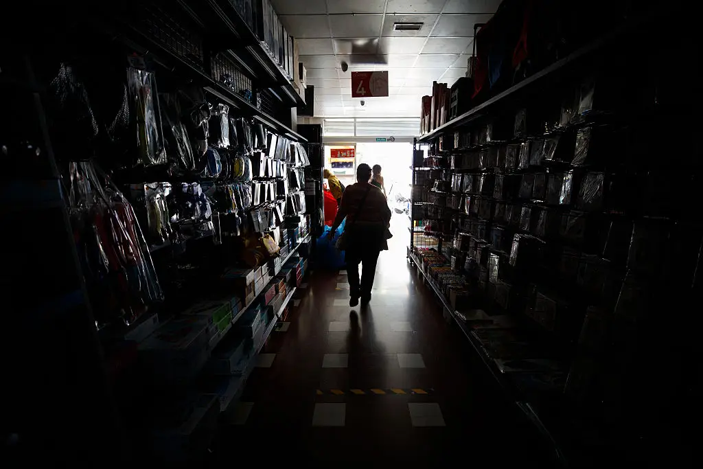 The power cut left people unable to shop with their cards (Alex Camara/Anadolu via Getty Images)