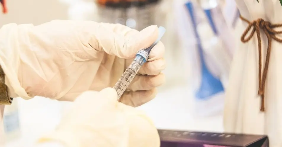 It's an offence to administer non-surgical cosmetic procedures to under 18s(