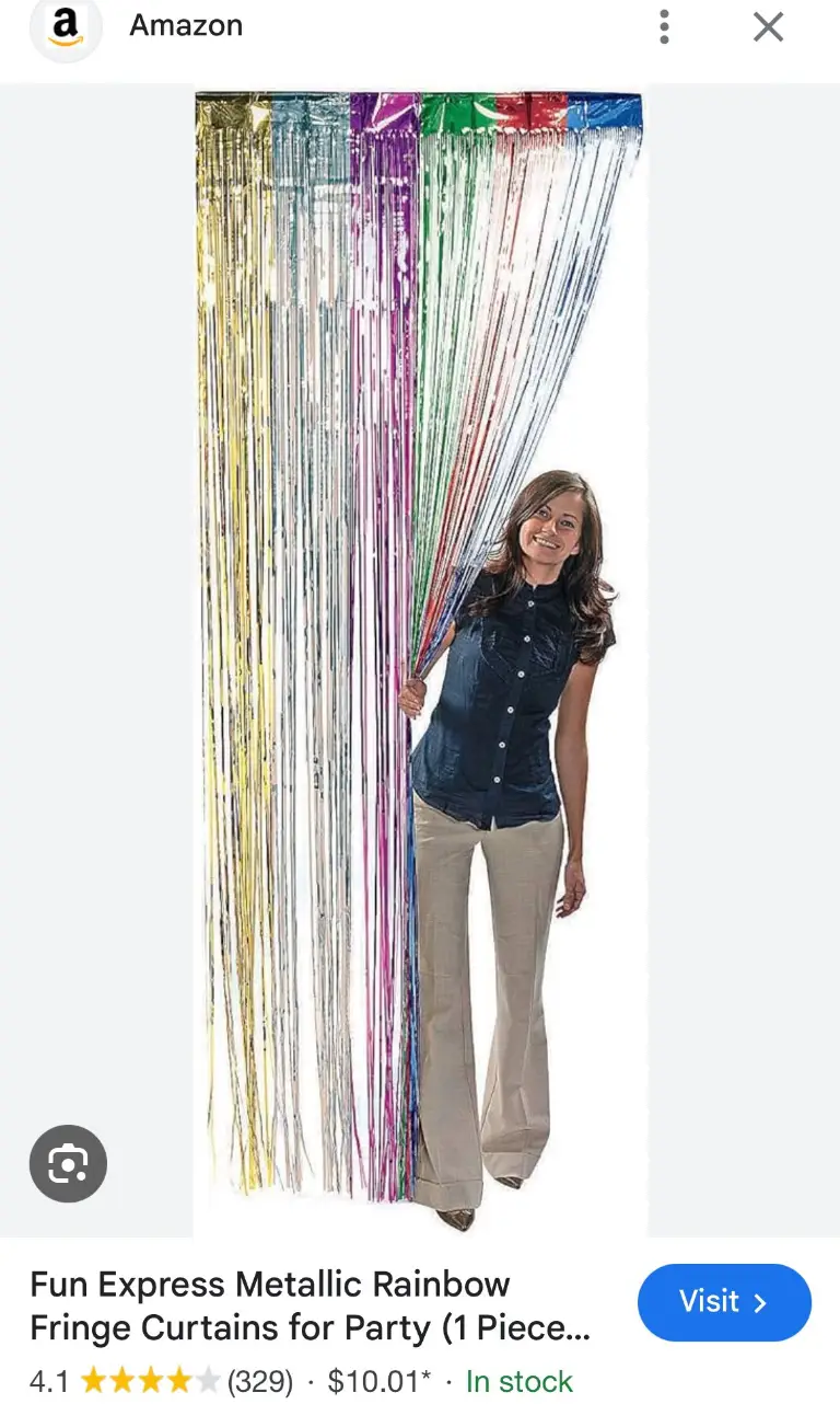 Many compared her look to... a curtain. (X/Amazon)