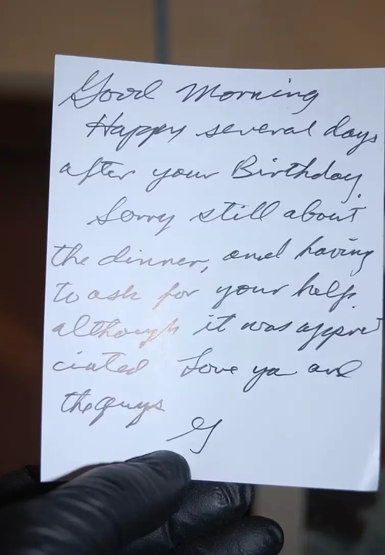 Hackman signed a number of notes with 'Love, G' (Santa Fe Police Department)