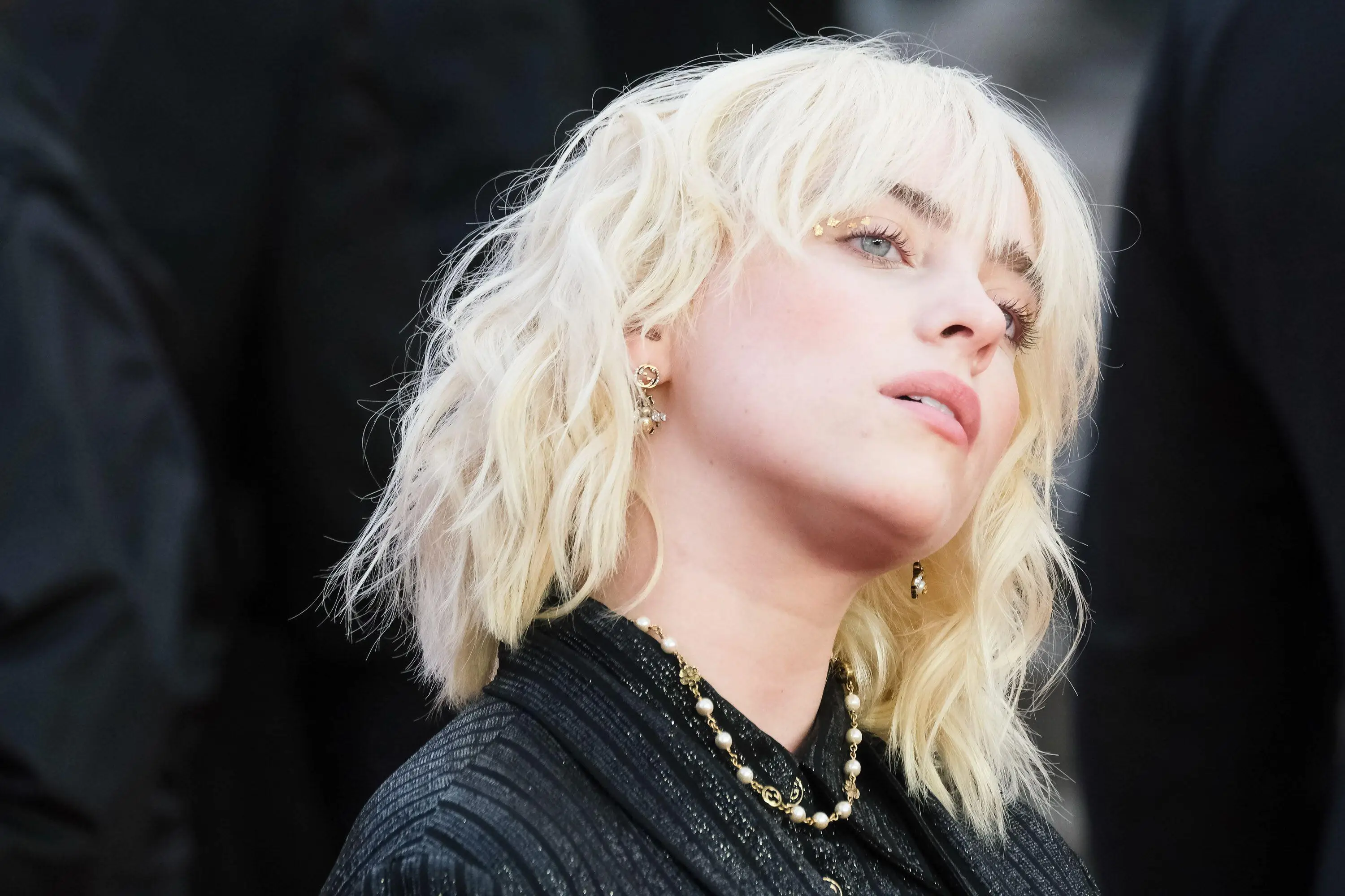 Billie dyed her hair blonde back in March 2021.