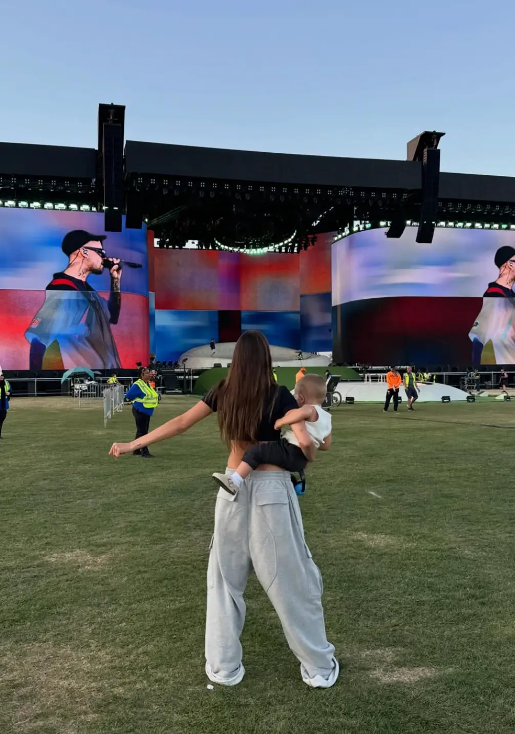 Hailey has been praised for supporting her husband during his Coachella performances (Instagram/@haileybieber)
