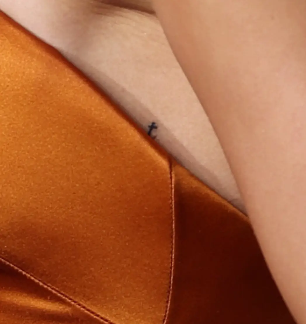 The actress seems to have a new tattoo (Matt Winkelmeyer/WireImage)