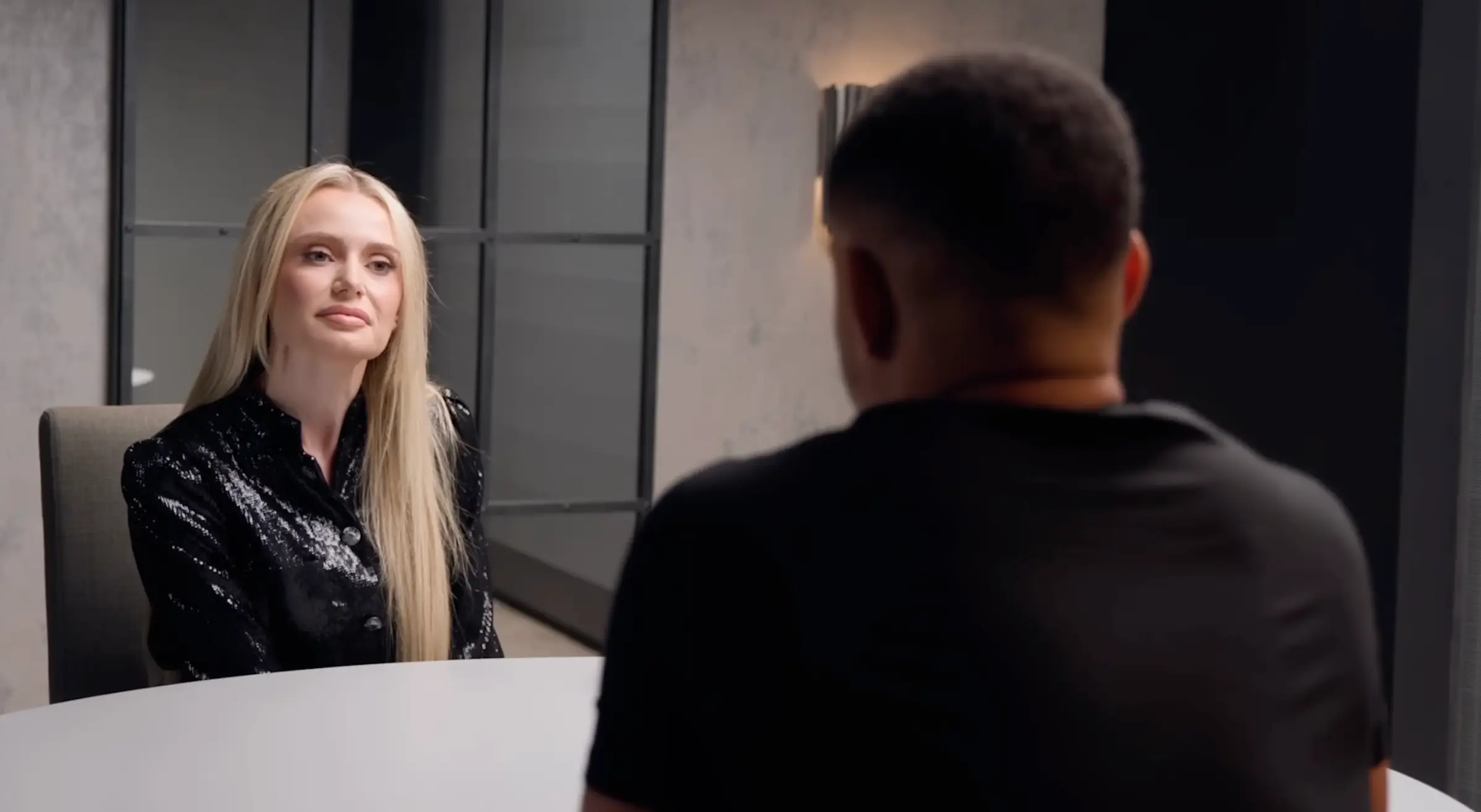 Natalie Dawson shared the wild story on the Diary of CEO podcast this weel (Youtube/@The Diary Of A CEO)