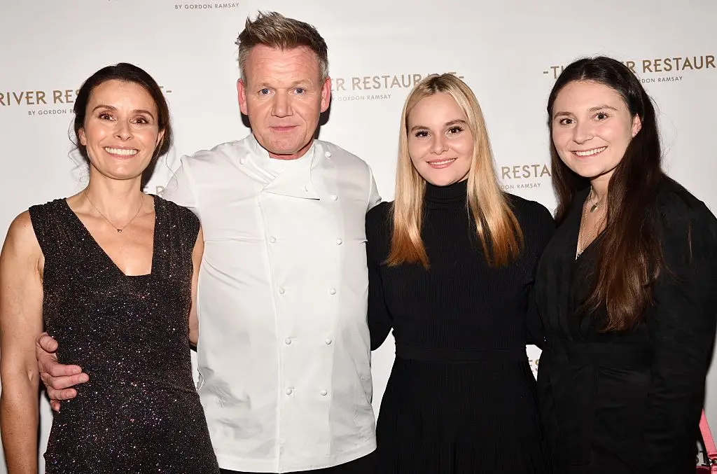 Gordon with his wife Tana, and daughters Holly and Megan (Photo by Justin Goff Photos/Getty Images)