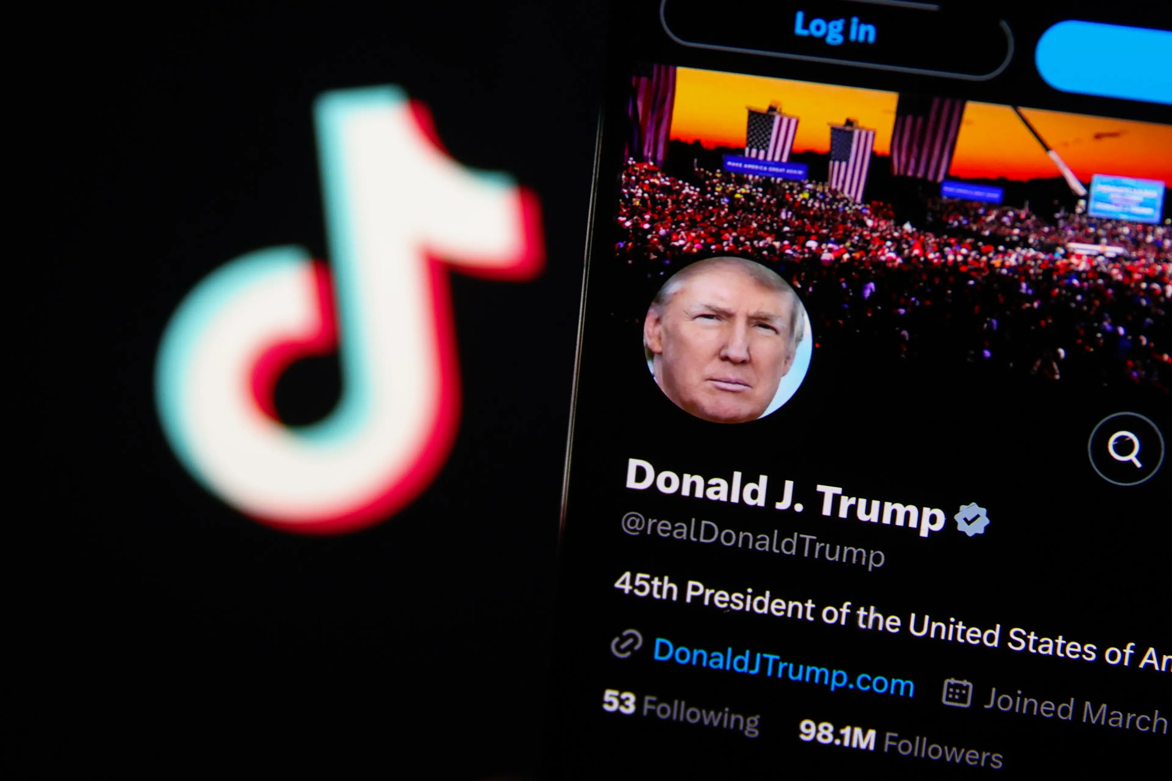 President-elect Donald Trump vowed to attempt to pause the TikTok ban (Beata Zawrzel/NurPhoto via Getty Images)