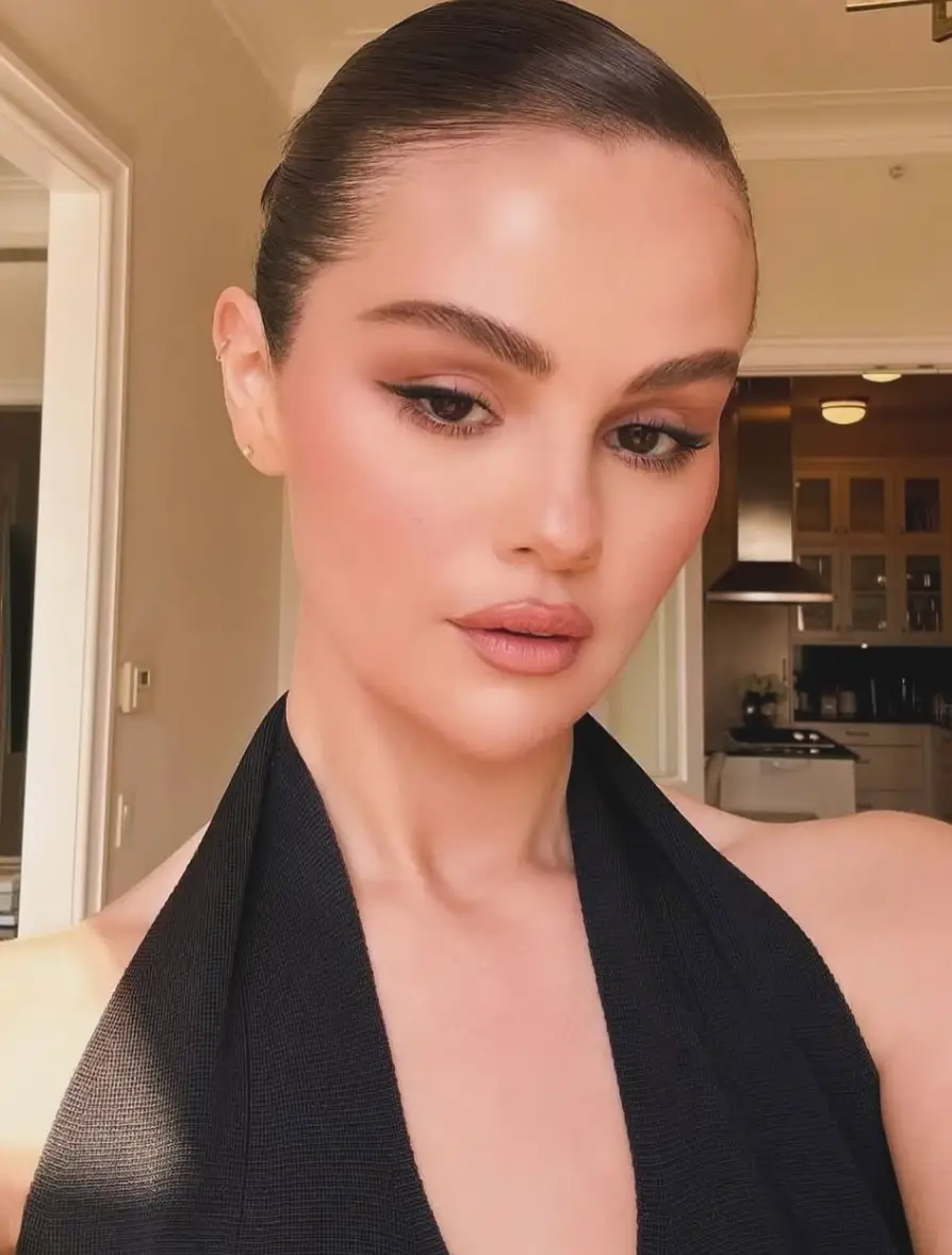 The YouTuber likened Selena to a 'toad' (Instagram/@selenagomez)