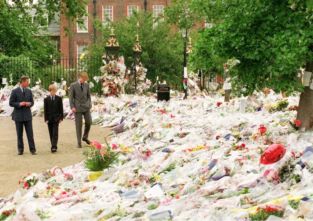 Tributes were left at Kensington Palace by the public in the aftermath of Diana's death (Anwar Hussein/Getty Images)