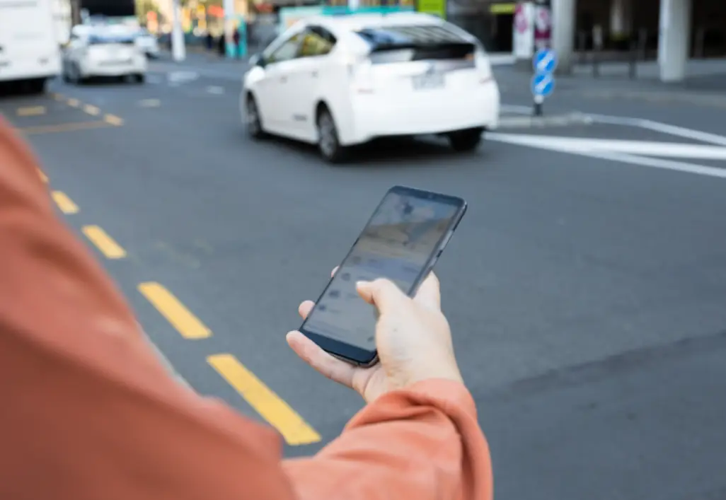 Uber's new feature has sparked a debate online (Getty stock images/Uber)