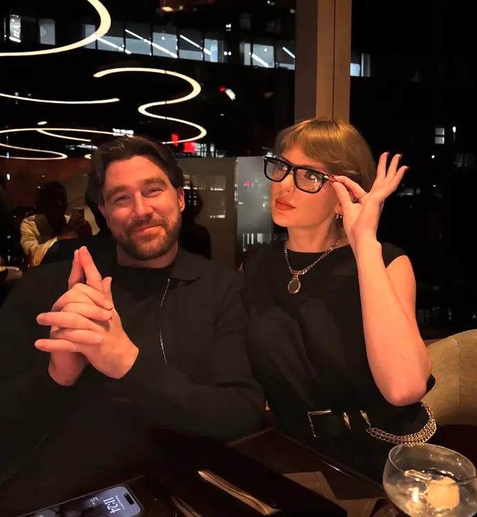 Fans gushed over the pair's use of the 'TNT' emoji (Instagram/@killatrav)