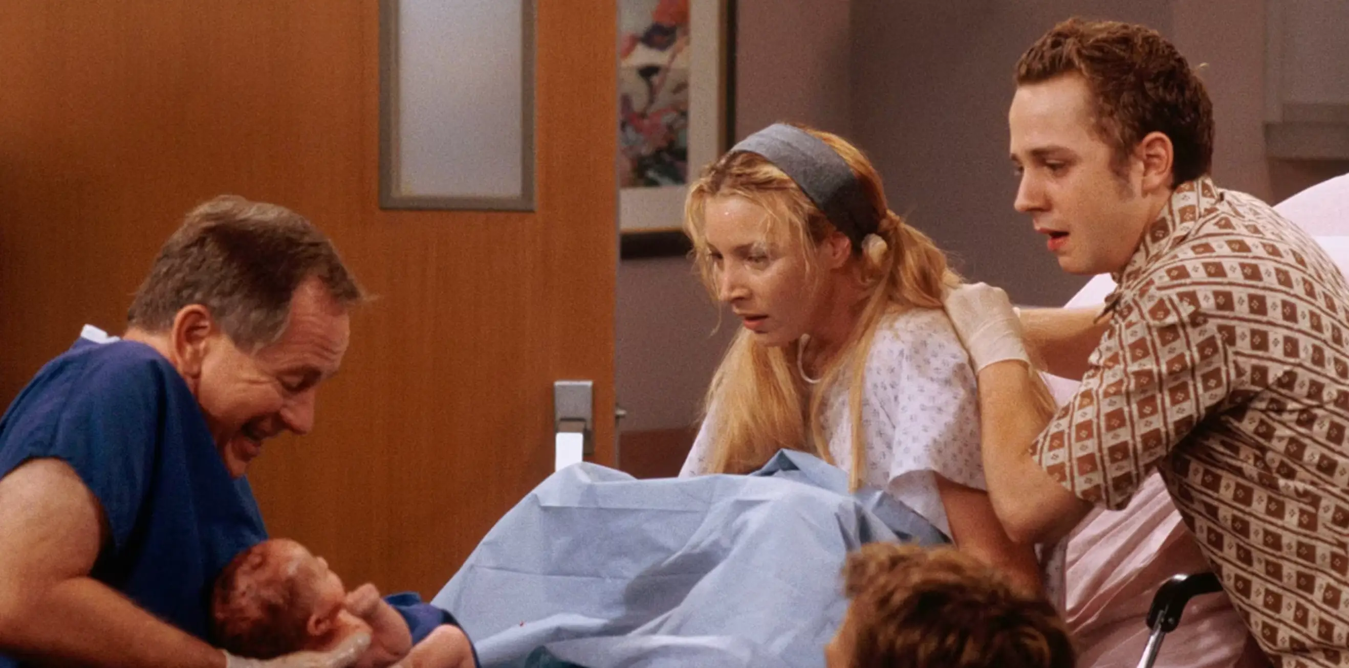  Phoebe agrees to become a surrogate mother for her brother, Frank. (NBC)