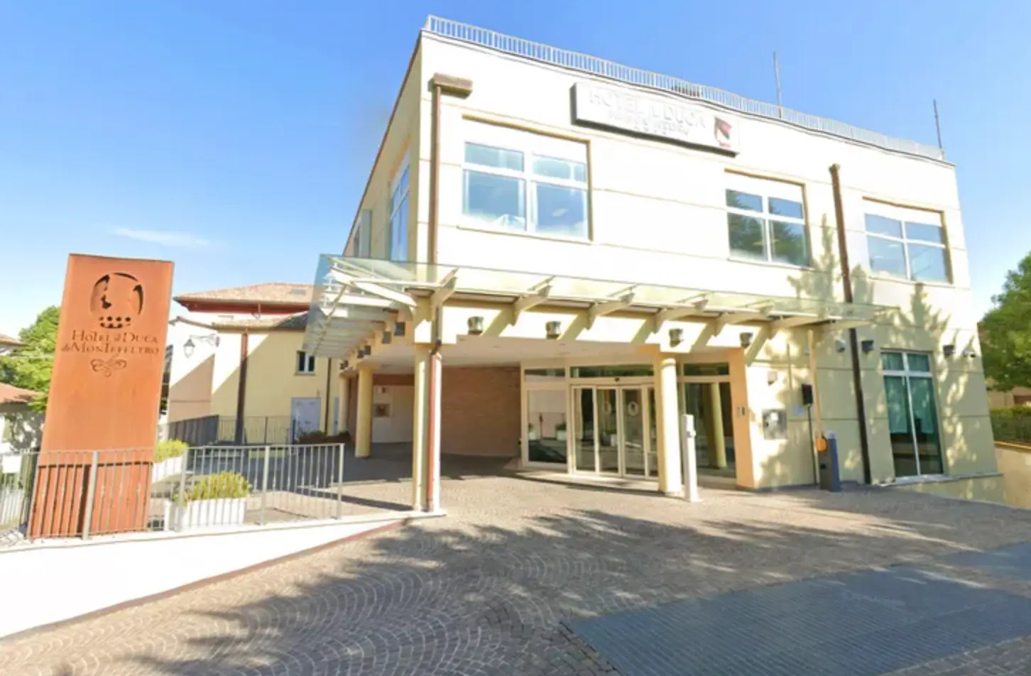 Matteo had been staying at the Duca di Montefeltro Hotel in Pennabilli (Google Maps)