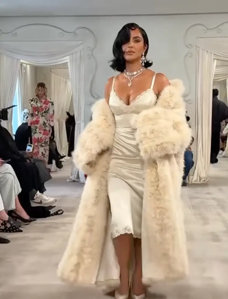 Kim Kardashian strutted her stuff in an outfit inspired by Elizabeth Taylor on Wednesday (Instagram/krisjenner)