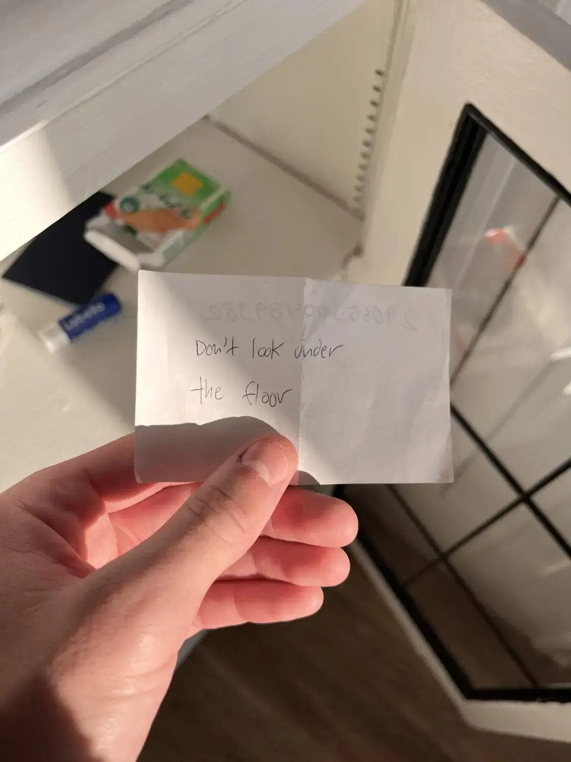 The note had an eery message (Getty Stock Photo)