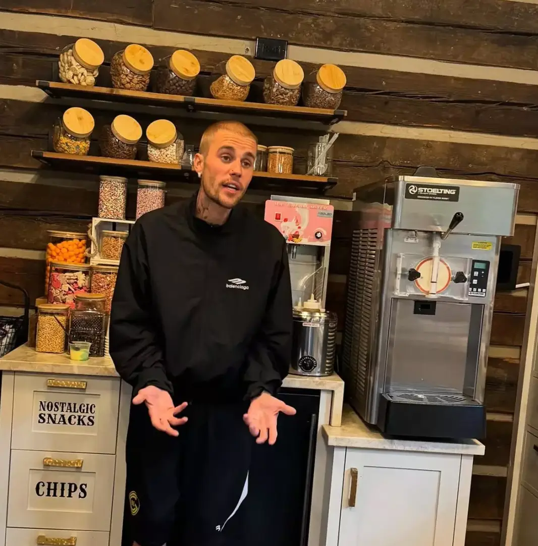 Justin Bieber has previously opened up on why Lyme disease is so difficult to diagnose (Instragram/lilbieber)