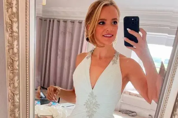 The actress kept everything top secret. (Instagram/lauraikman)