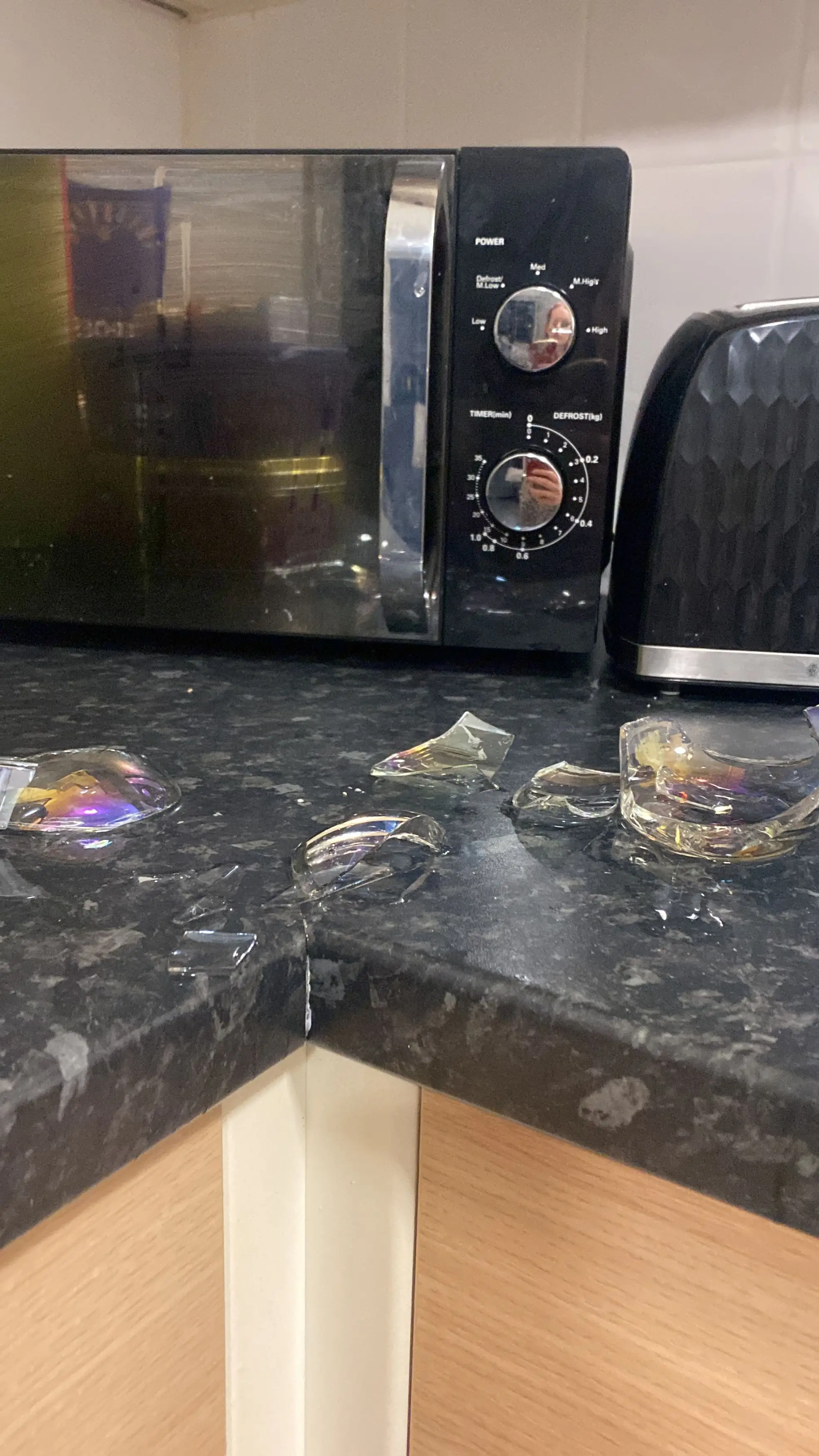 The glass exploded whilst Lauren drank from it, causing her to ingest different sized fragments. (