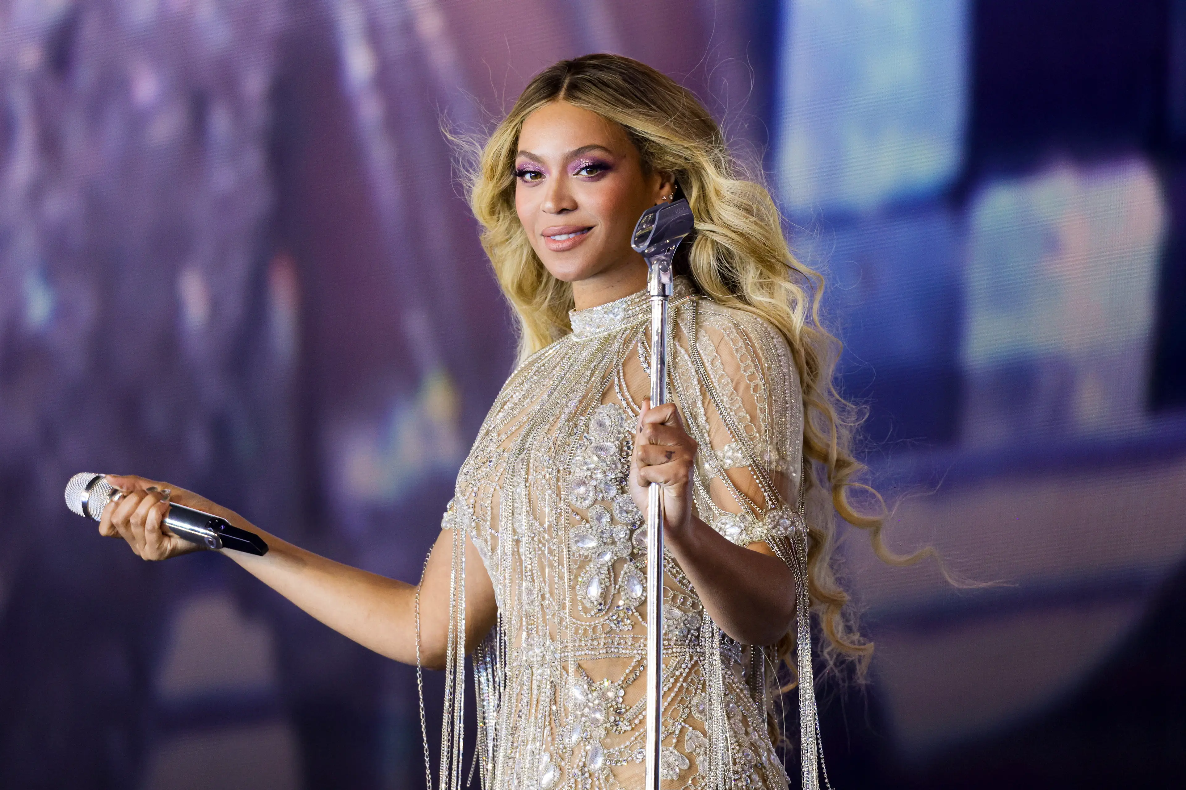 Queen Bey is actually related to a real queen (Kevin Mazur / Contributor / via Getty Images)