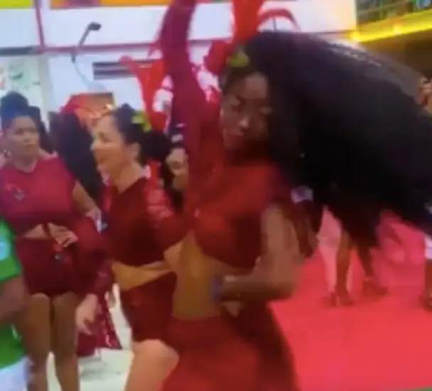 Alessandra dos Santos Silva is a talented passita salsa dancer.