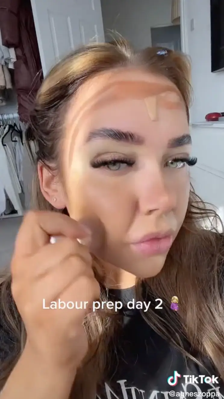 Agnes also made sure her makeup looked great.