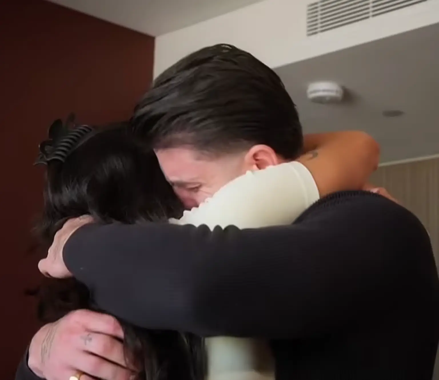 Antoine cried whilst apologising to Mirabile claiming he punched the wall because he felt 'disrespected' (Channel 4)