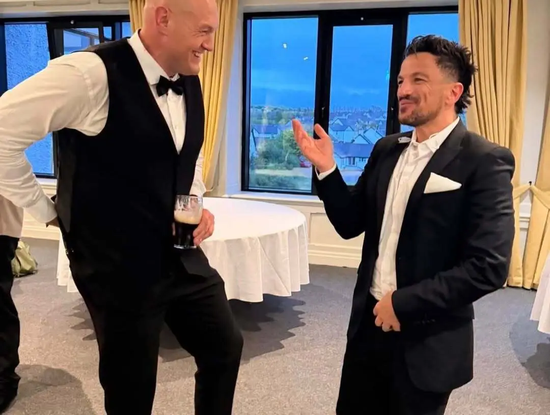 'Mysterious Girl' singer Peter Andre performed at Venezuela's wedding on Saturday (Instagram/@tysonfury)