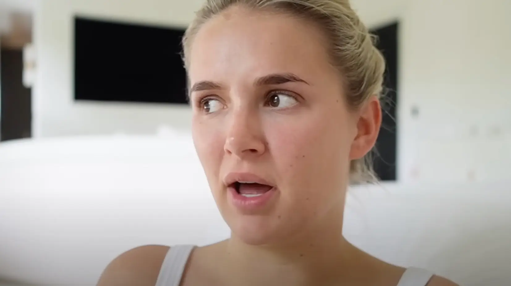 Molly has opened up about her coping mechanisms since Tommy split. (YouTube/@Mollymae)