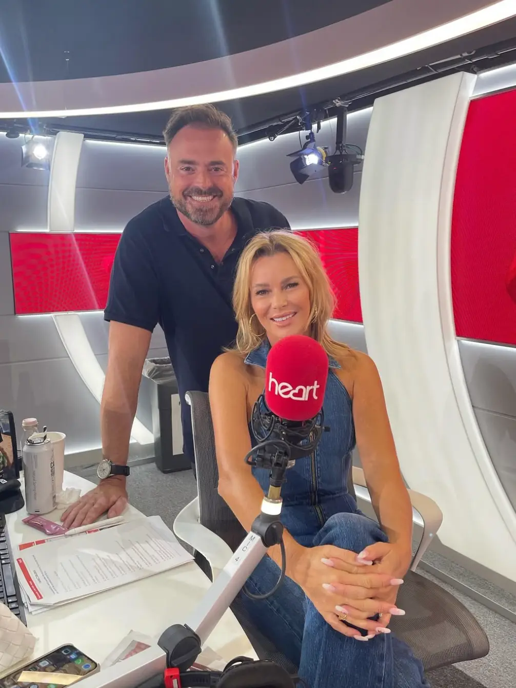 Amanda issued an emotional tribute to her co-presenter (Instagram/@noholdenback)