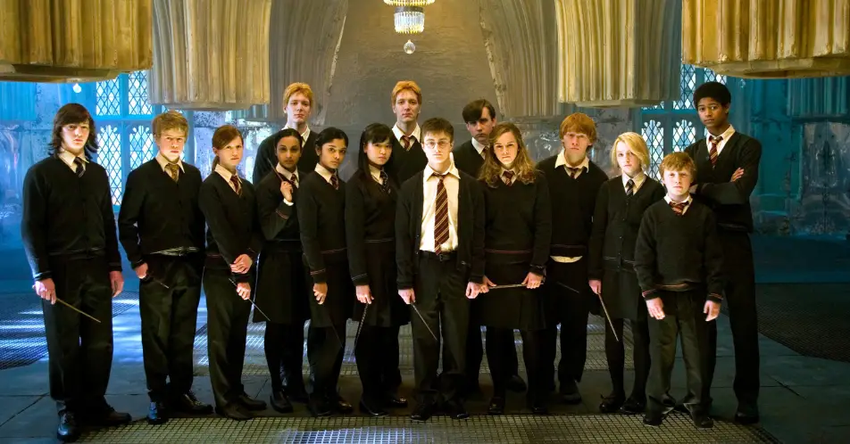 Harry is seen wearing a cardigan during DA meetings. (