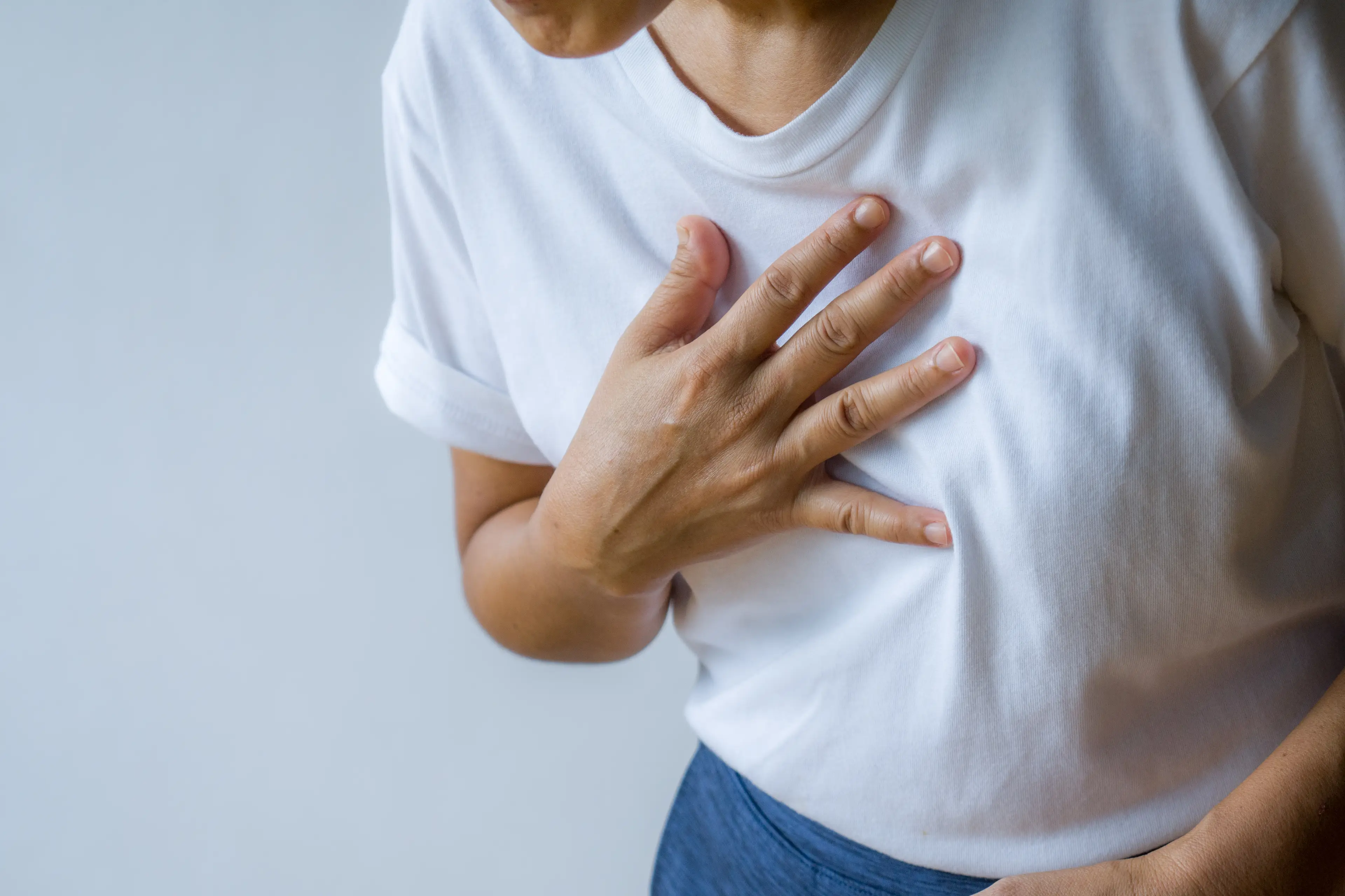 The condition has similar symptoms as a heart attack. (PeopleImages/Getty Images)