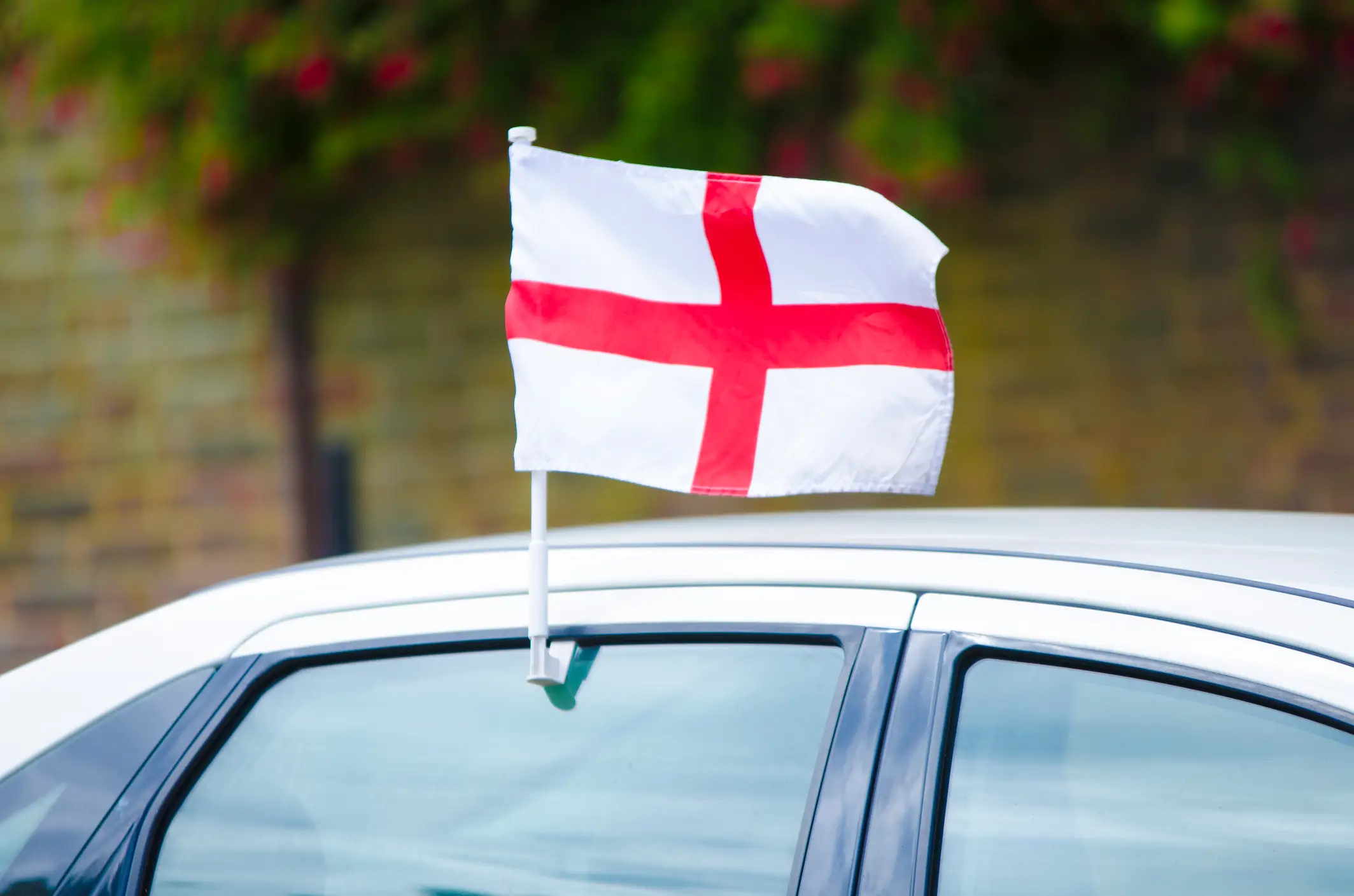 Anyone with an England flag on their car could be fined thousands (Getty Stock Images)