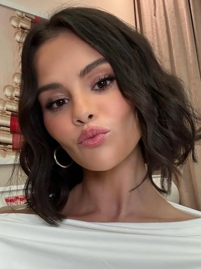 Selena Gomez has opened up about her melasma diagnosis (Instagram/@rarebeauty)