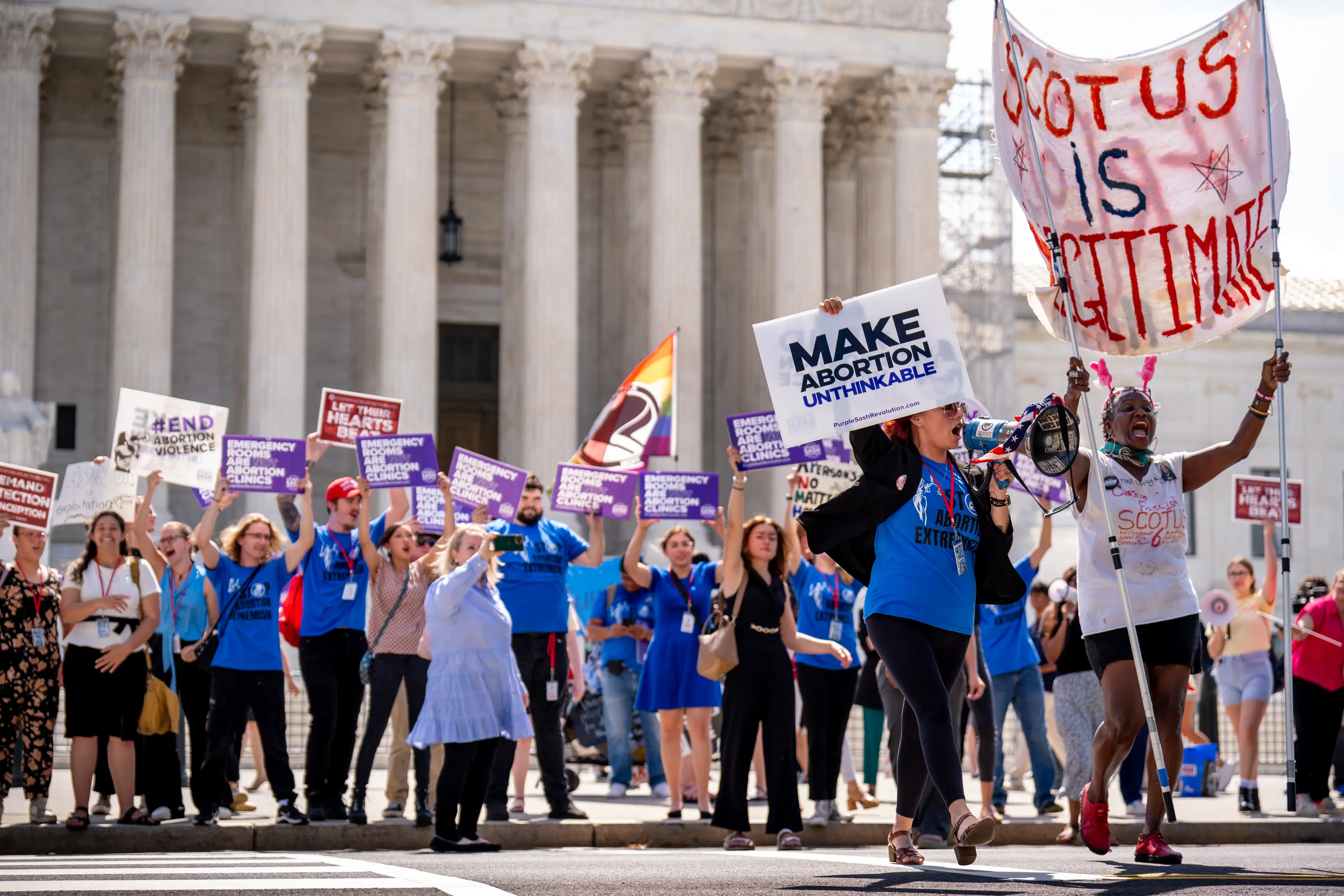 Trump takes a 'Pro-Life' stance on abortion (Andrew Harnik/Getty Images)