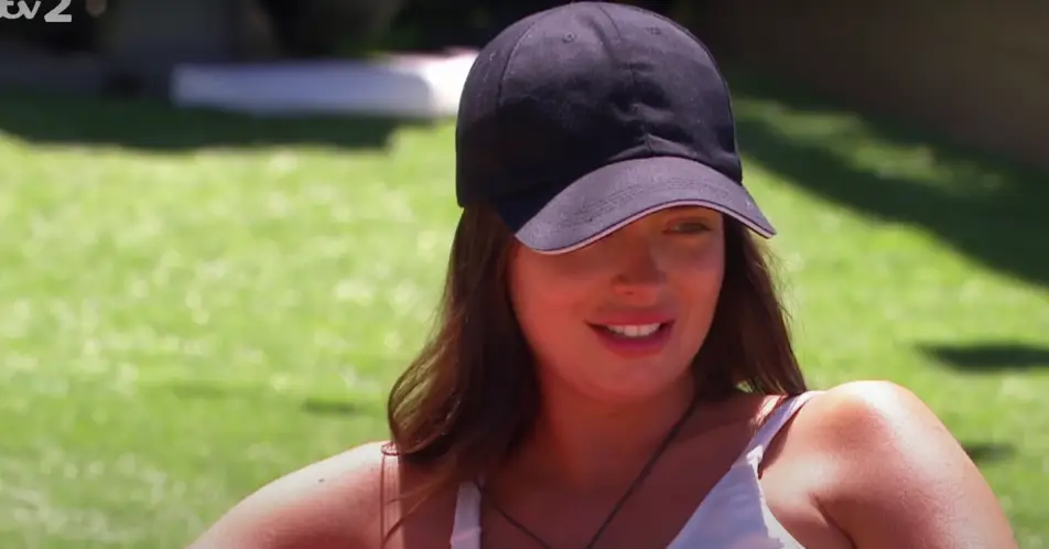 Before the show, Maura had been in a nine year relationship. (