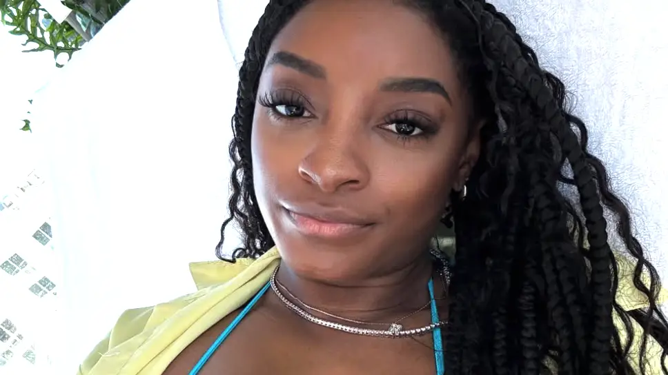 Instagram/@simonebiles