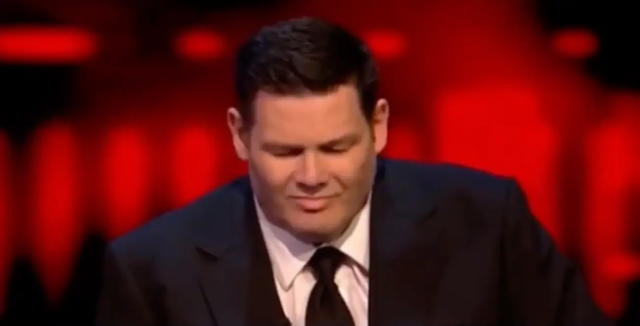 Mark closed his eyes so not to have an advantage (