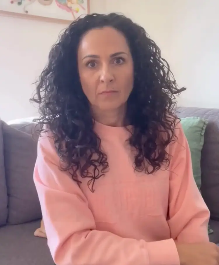 There are supposedly five signs of 'narcissistic hoovering' to look out for (Instagram/@greyrockconsulting)