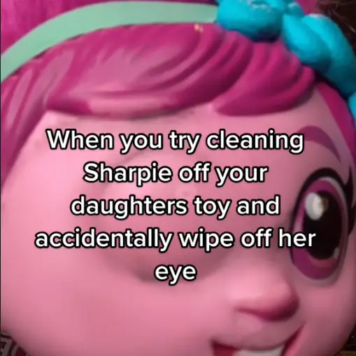 The TikToker accidently removed one eye from the doll.