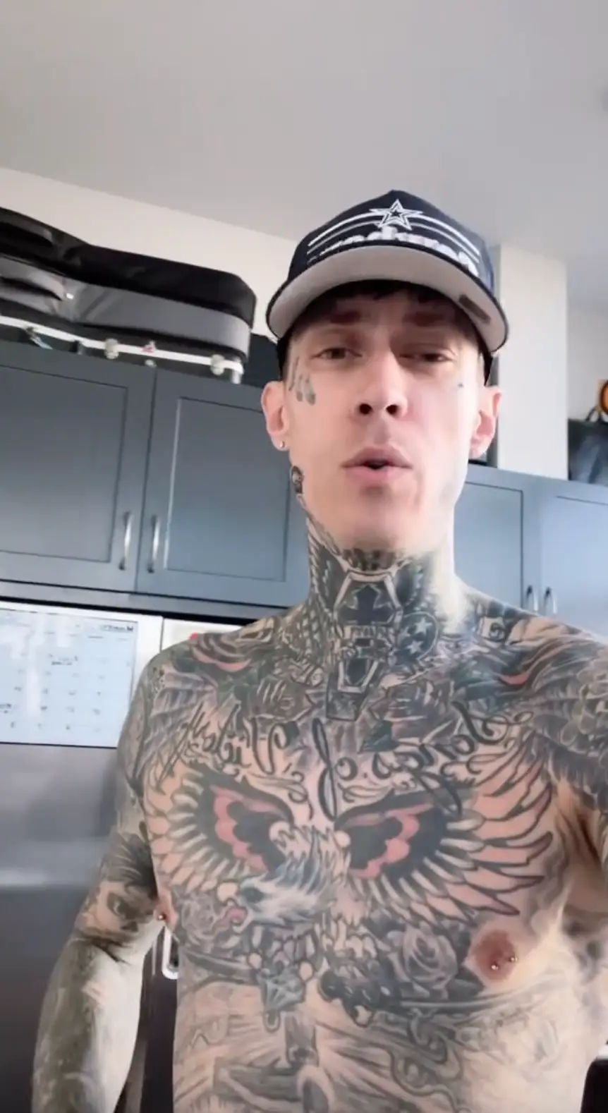 Miley Cyrus' older brother, Trace, has taken to social media to launch a scathing attack towards Katy Perry (Instagram/@tracecyrus)