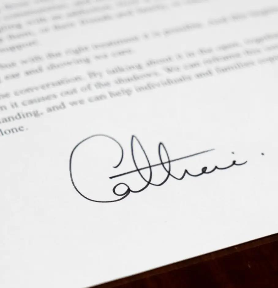 The letter included her solo cypher as well as the lesser-used signature 'Catherine' (Instagram/@princeandprincessofwales)