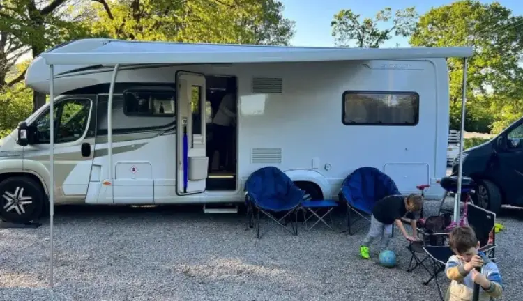 The family love to venture on staycations and jet off abroad every year. (Instagram/@theradfordfamily)