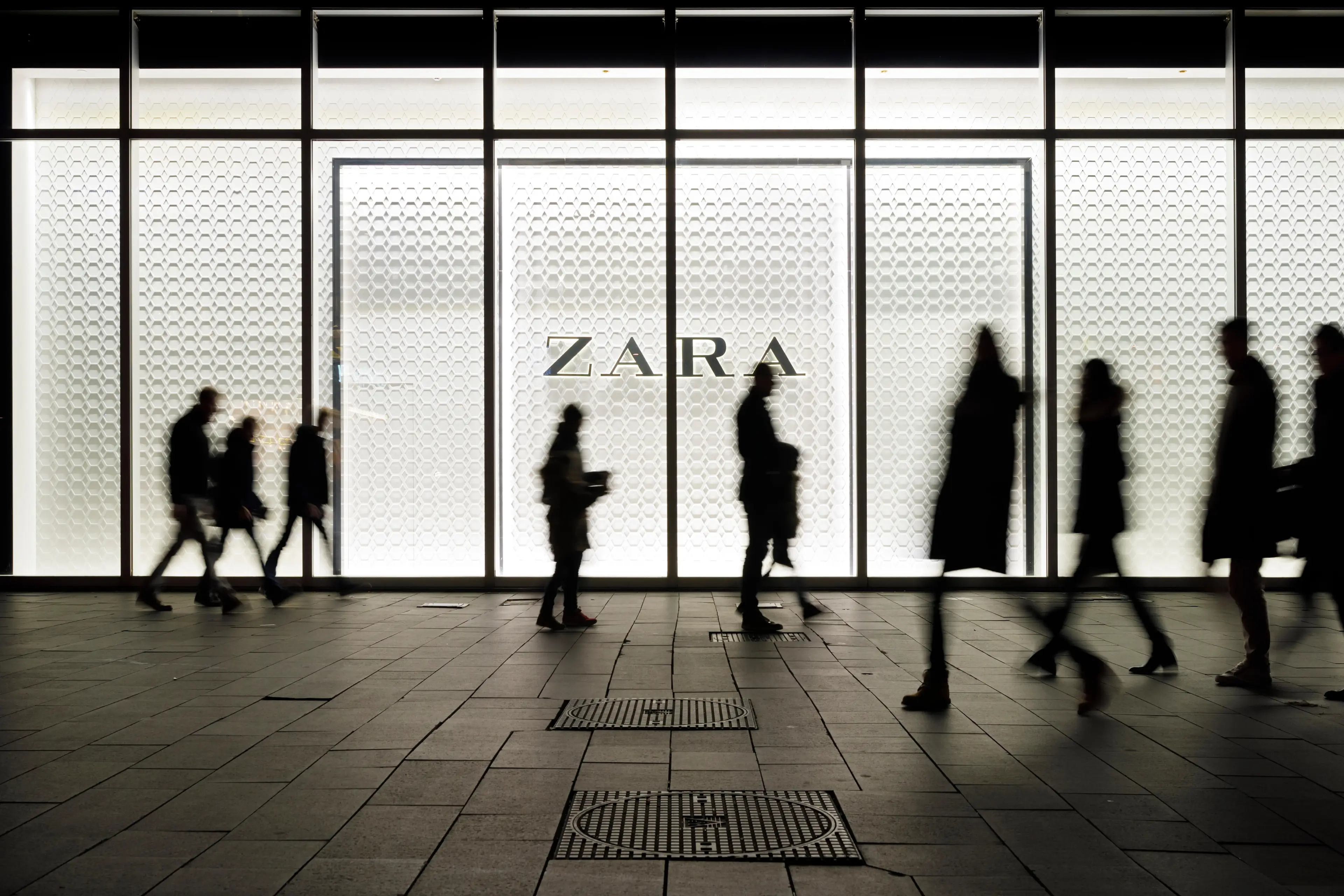 There will not be an added fee if customers return online orders in store. (