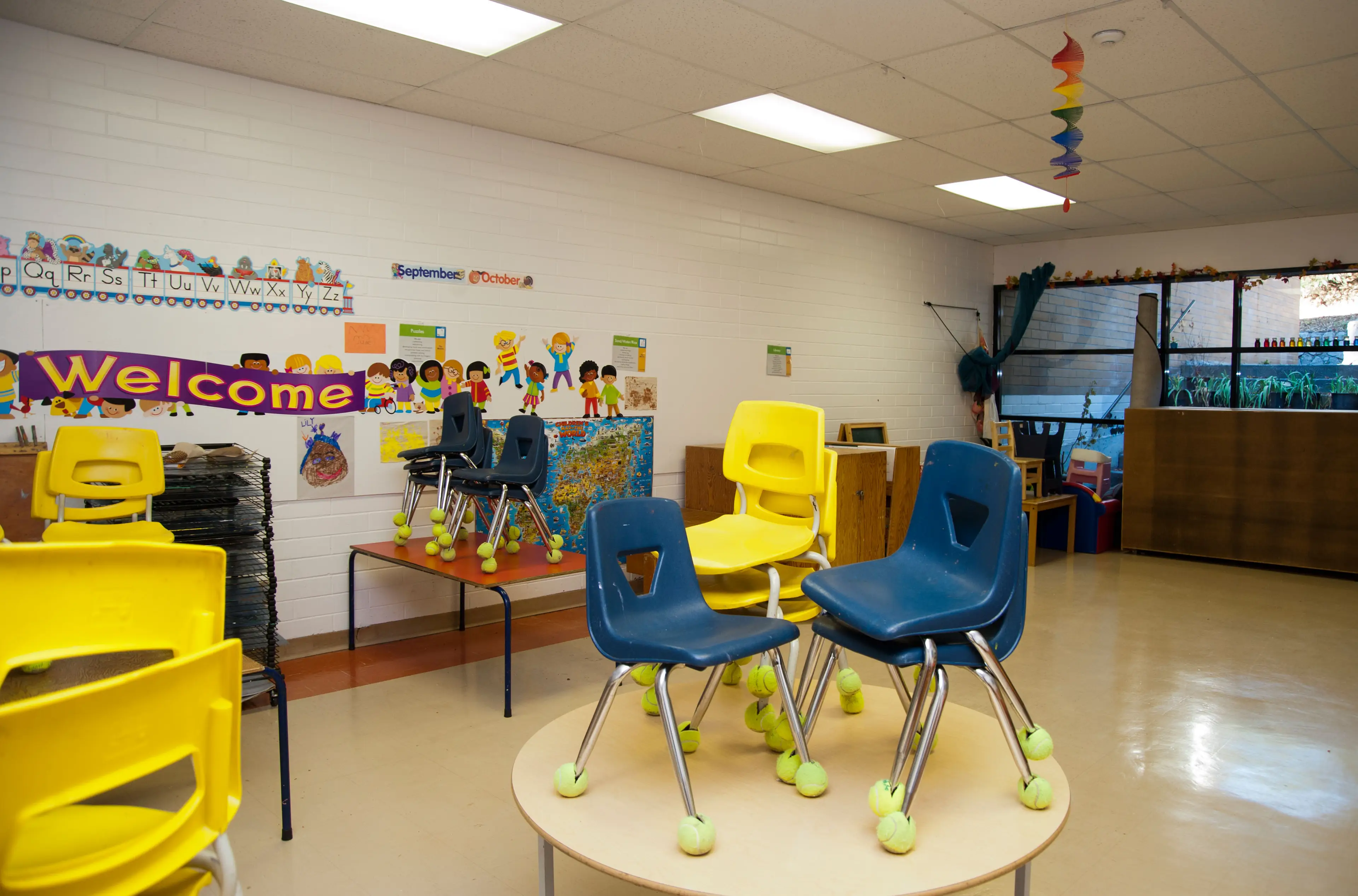 A mum decided to pull her daughter out of daycare after a teacher hugged her child.