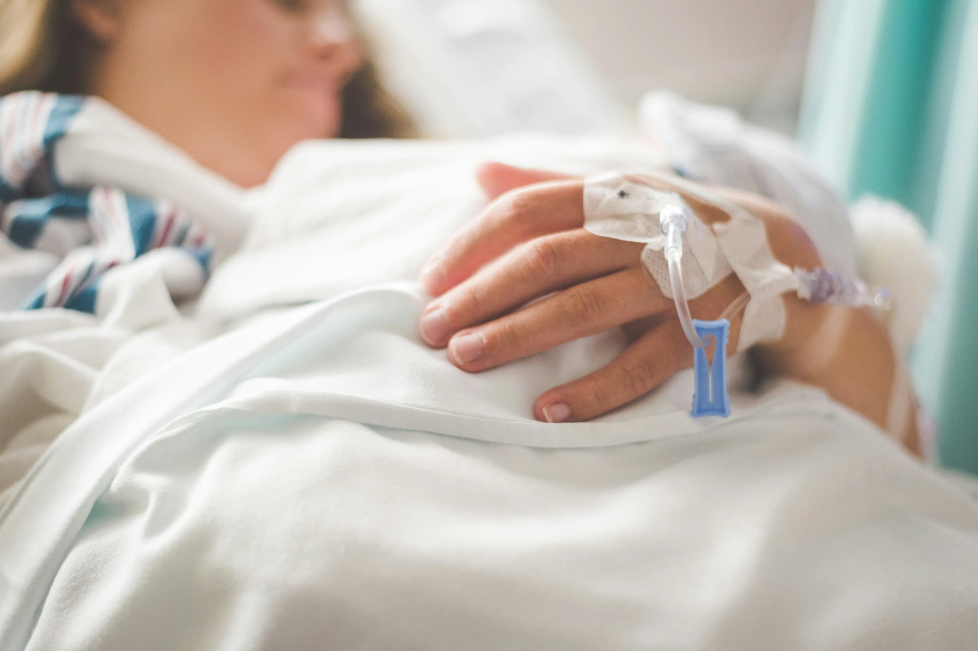 A nurse has shared the three signs of imminent death. (