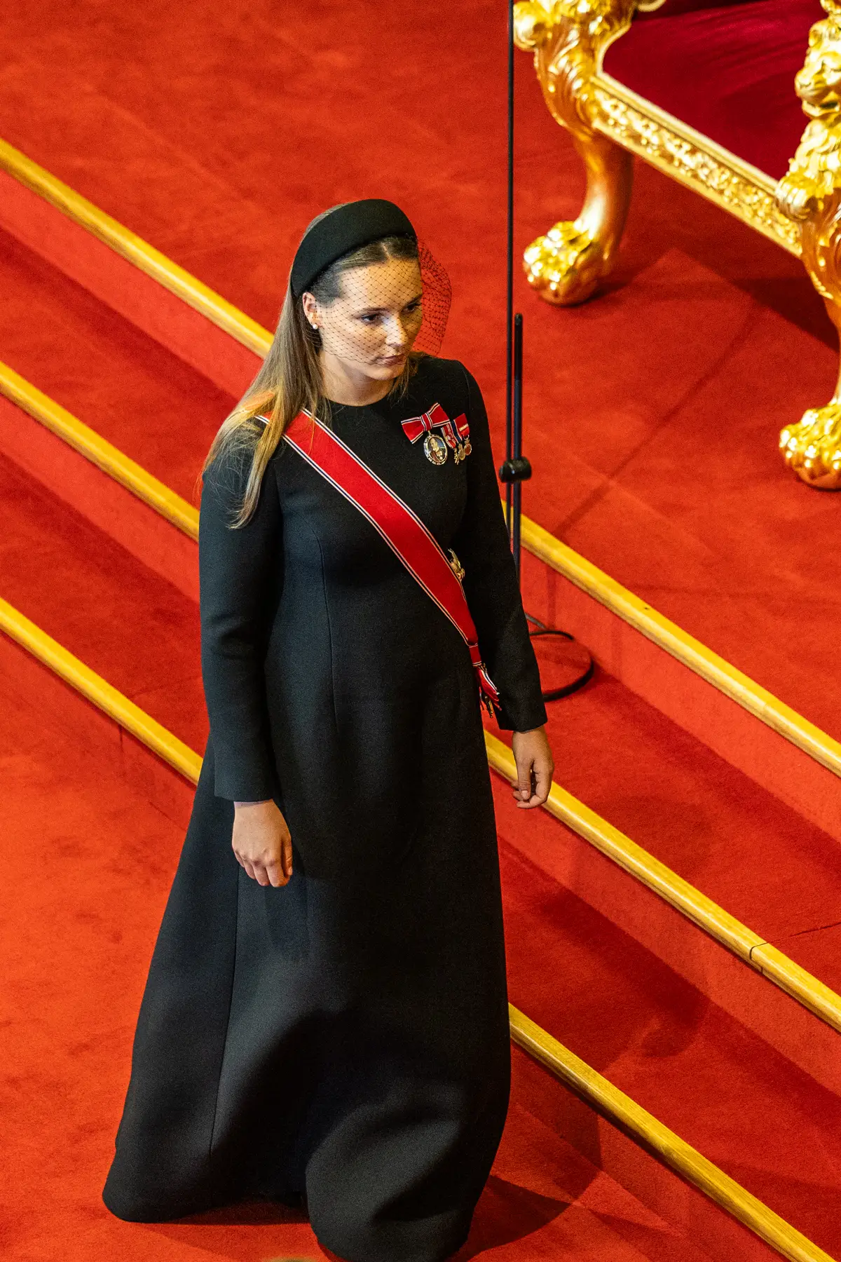 Princess Ingrid Alexandra wore a long mourning dress as she accompanied her father, who swore the constitutional oath (Odd ANDERSEN / AFP via Getty Images)