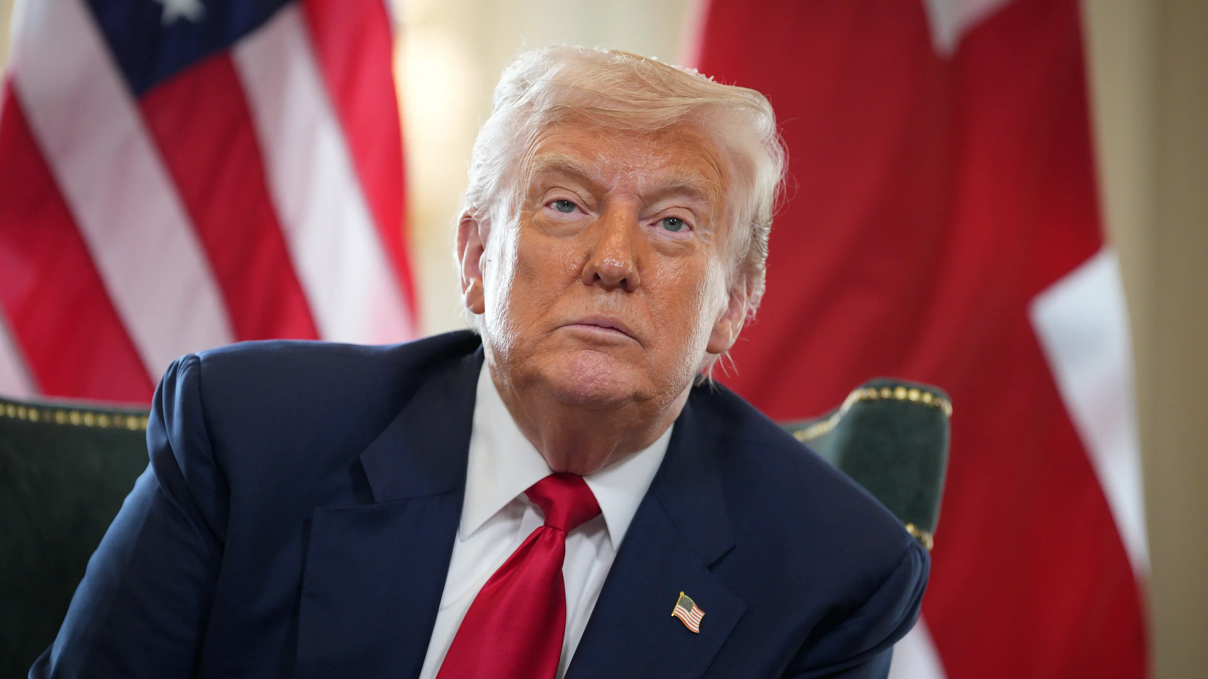 Trump sparks terrifying theory after fuelling heated debate over $200m White House renovation