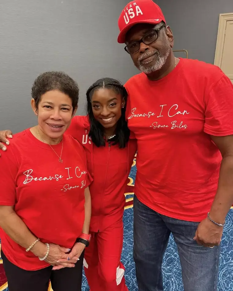Simone with Ronald and Nellie Biles. (Instagram/@simonebiles)